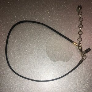 Vanessa Mooney choker